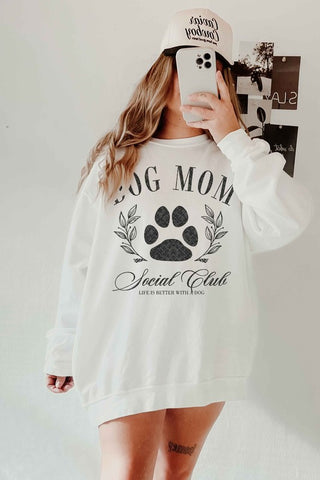 DOG MOM SOCIAL CLUB OVERSIZED SWEATSHIRT